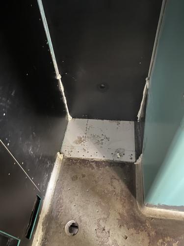 renolak-renovace-zachodu-wc-vagonu-typu-145-IMG 1806